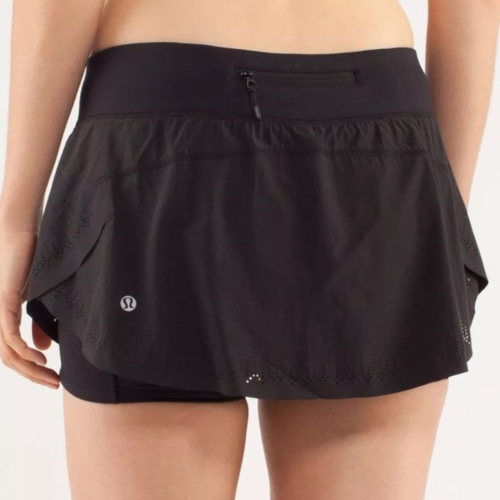Lululemon Light as Air Skirt – Size 2